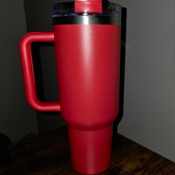 Stanley Crimson Travel Mug with Handle - Picture 2 of 2
